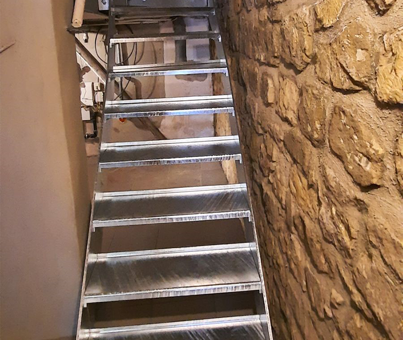 Escalier métal
